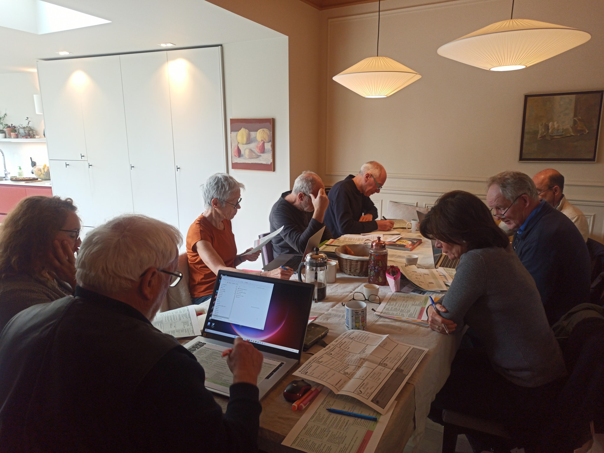 L'equipe de Grace au Jardin co-ecrivant la charte des benevoles le 22 mars 2024